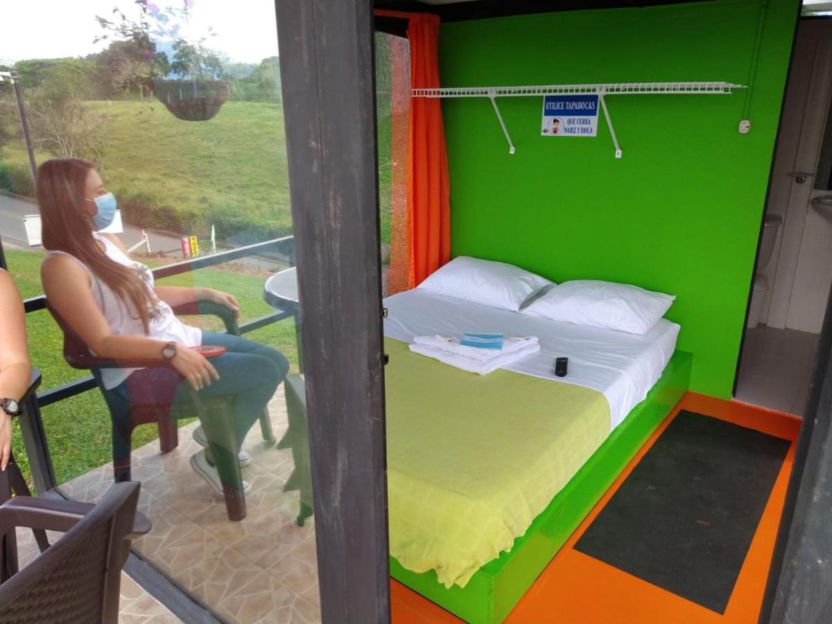Glamping - Calochorno 호텔 Alcalá 외부 사진